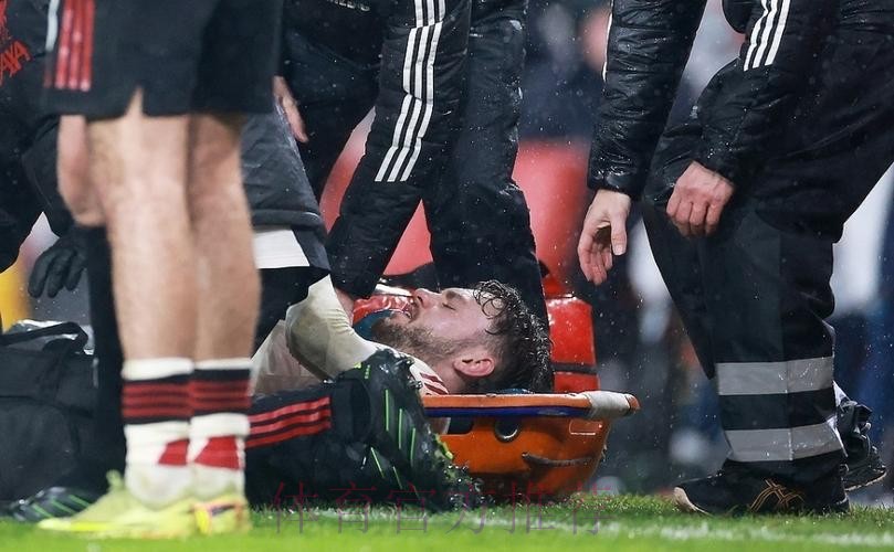 对重伤球员施暴！阿森纳红星遭狂喷：可耻逃红 利物浦全队该揍他