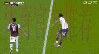 8500万打水漂?曼联新援2分钟离谱2失单刀!队友气炸,近3个月0球 8500万打水漂?曼联新援2分钟离谱2失单刀!队友气炸,近3个月0球